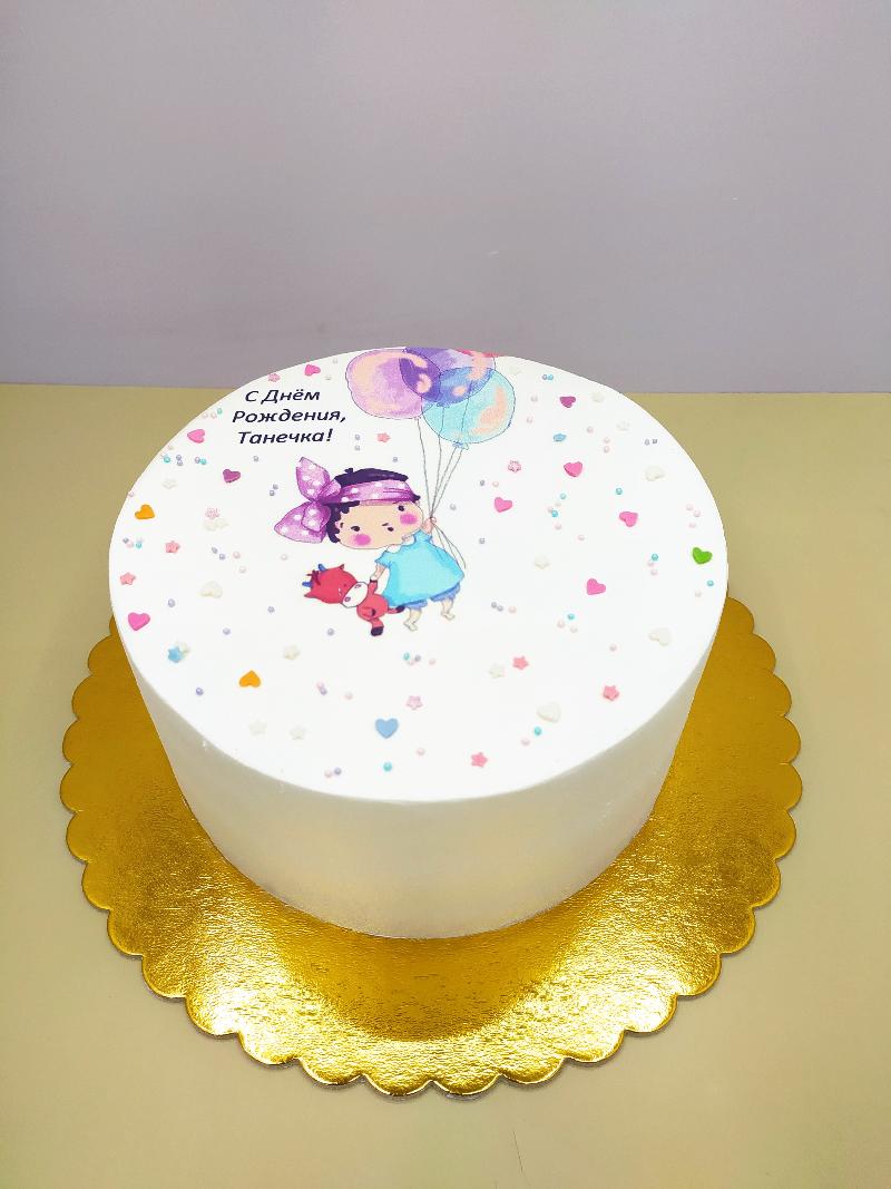 Детский торт Ванильный с клубникой #47 на сайте https://cake64.ru/ кондитерской Ваниль Корица