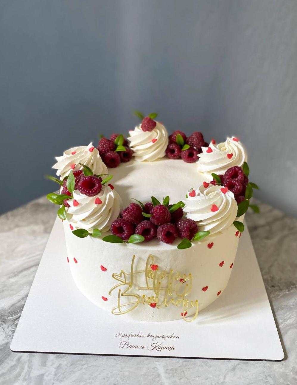 Торт на День Рождения Молочная девочка #294 на сайте https://cake64.ru/ кондитерской Ваниль Корица