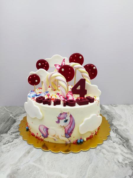 Детский торт Ванильный с клубникой #34 в кондитерской cake64.ru фото