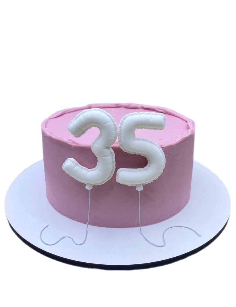 Торт на День Рождения Молочная девочка #243 на сайте https://cake64.ru/ кондитерской Ваниль Корица