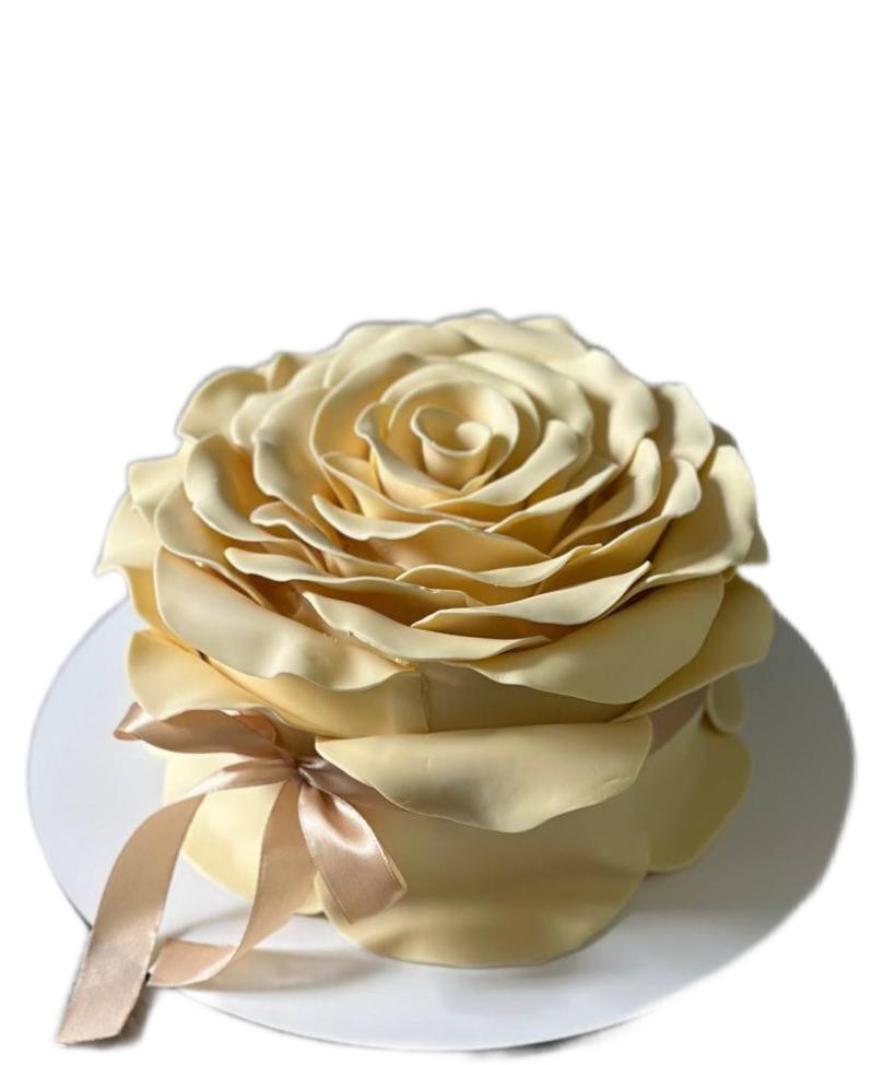 Торт на День Рождения Молочная девочка #255 на сайте https://cake64.ru/ кондитерской Ваниль Корица