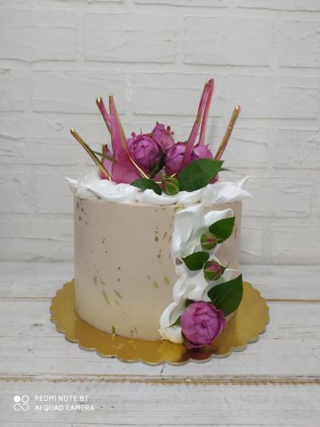 Торт на День Рождения "Сникерс" #2 в кондитерской cake64.ru фото