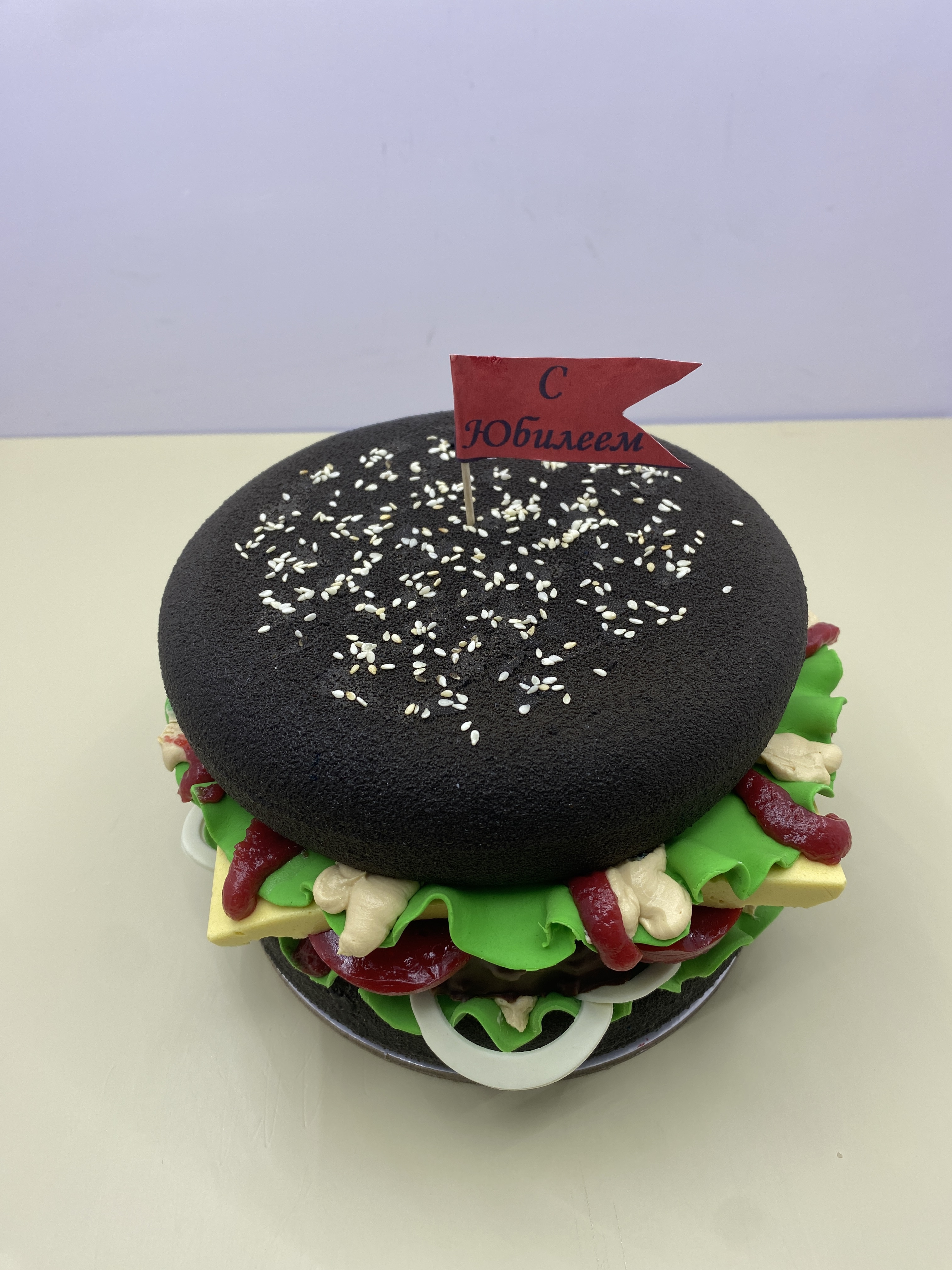 3D Торт Бургер #155 на сайте https://cake64.ru/ кондитерской Ваниль Корица