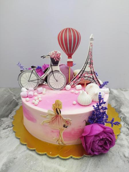 Торт на День Рождения Медовик карамельный #112 на сайте https://cake64.ru/ кондитерской Ваниль Корица